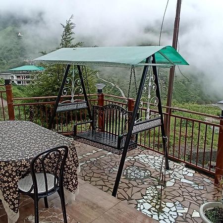 Icebergs Mussoorie - A Boutique Stay And 24 Hrs Roof Top Cafe Екстериор снимка