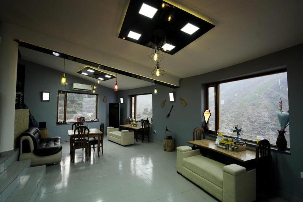 Icebergs Mussoorie - A Boutique Stay And 24 Hrs Roof Top Cafe Екстериор снимка