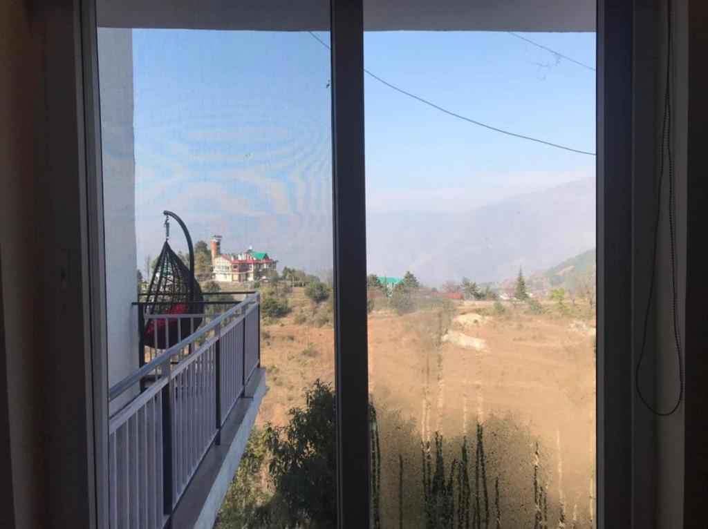 Icebergs Mussoorie - A Boutique Stay And 24 Hrs Roof Top Cafe Екстериор снимка