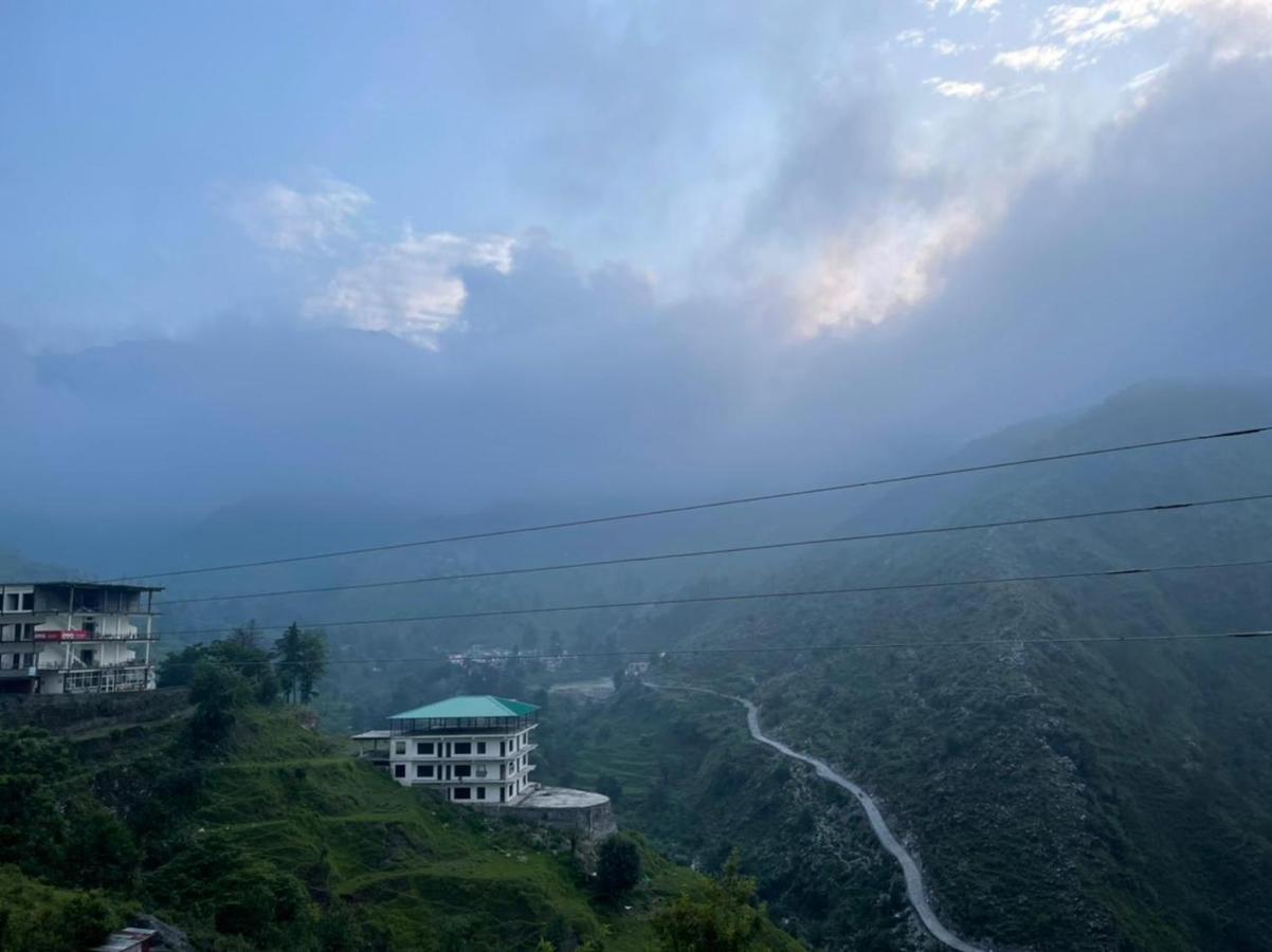Icebergs Mussoorie - A Boutique Stay And 24 Hrs Roof Top Cafe Екстериор снимка
