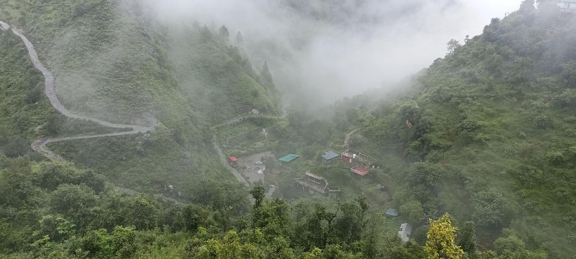 Icebergs Mussoorie - A Boutique Stay And 24 Hrs Roof Top Cafe Екстериор снимка