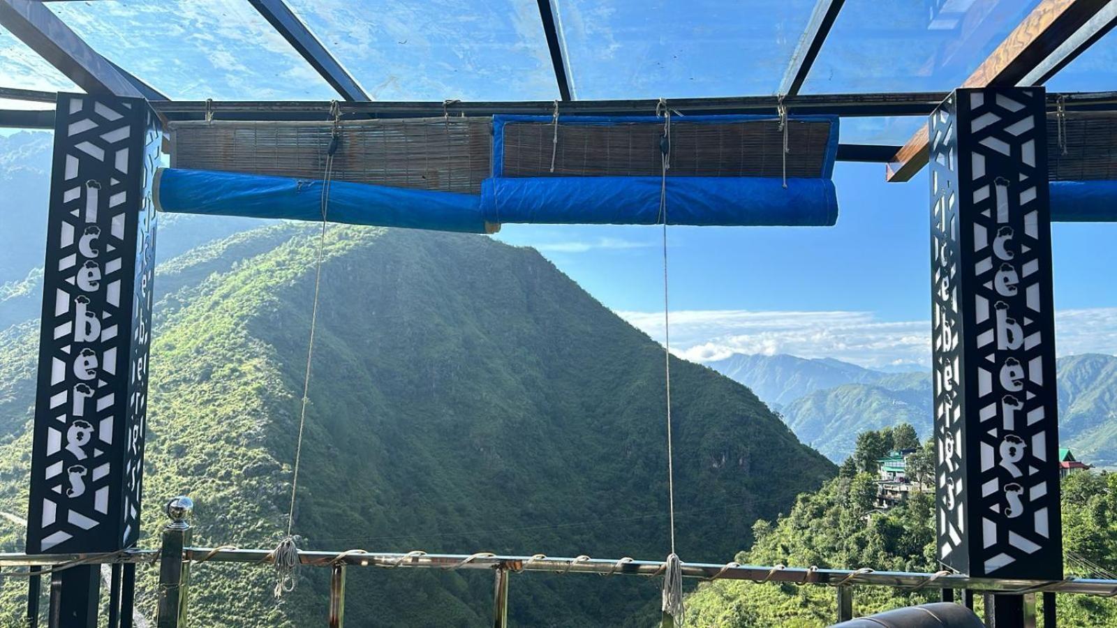 Icebergs Mussoorie - A Boutique Stay And 24 Hrs Roof Top Cafe Екстериор снимка