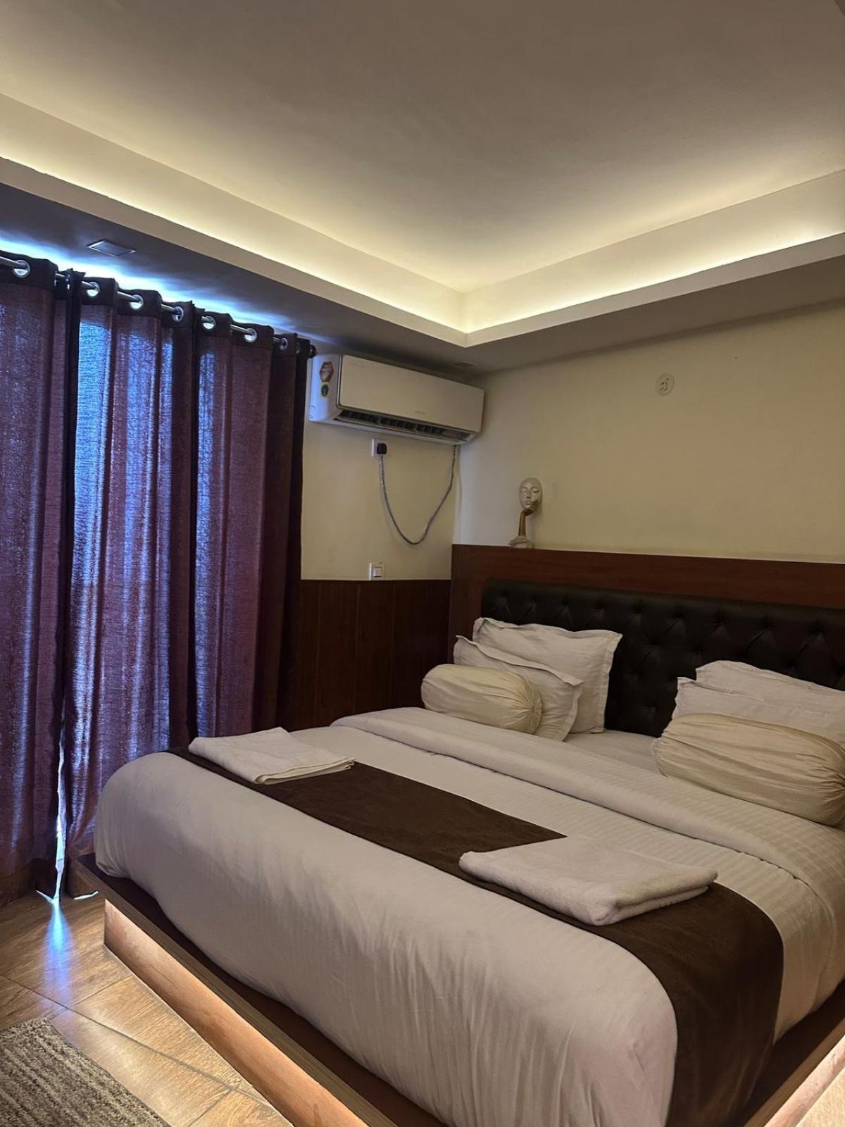Icebergs Mussoorie - A Boutique Stay And 24 Hrs Roof Top Cafe Екстериор снимка
